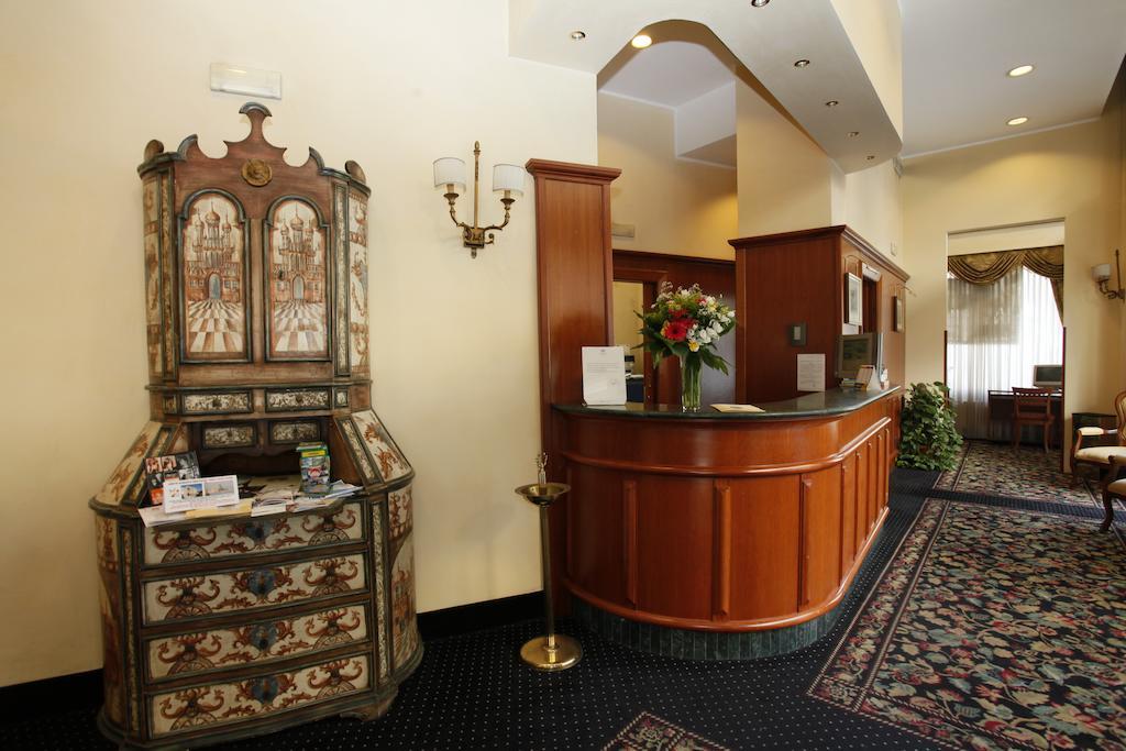 Hotel Colonna Brindisi Eksteriør billede