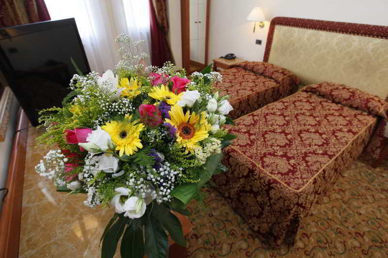 Hotel Colonna Brindisi Eksteriør billede