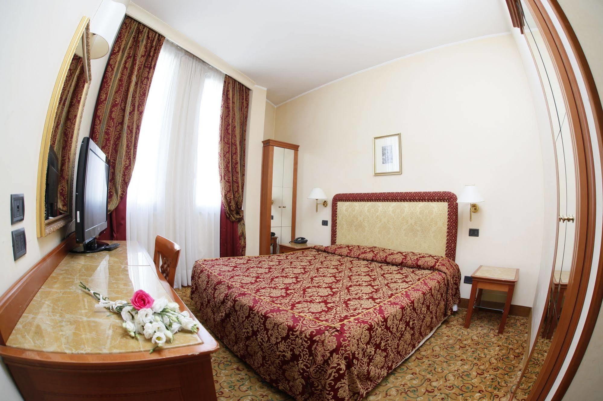 Hotel Colonna Brindisi Eksteriør billede