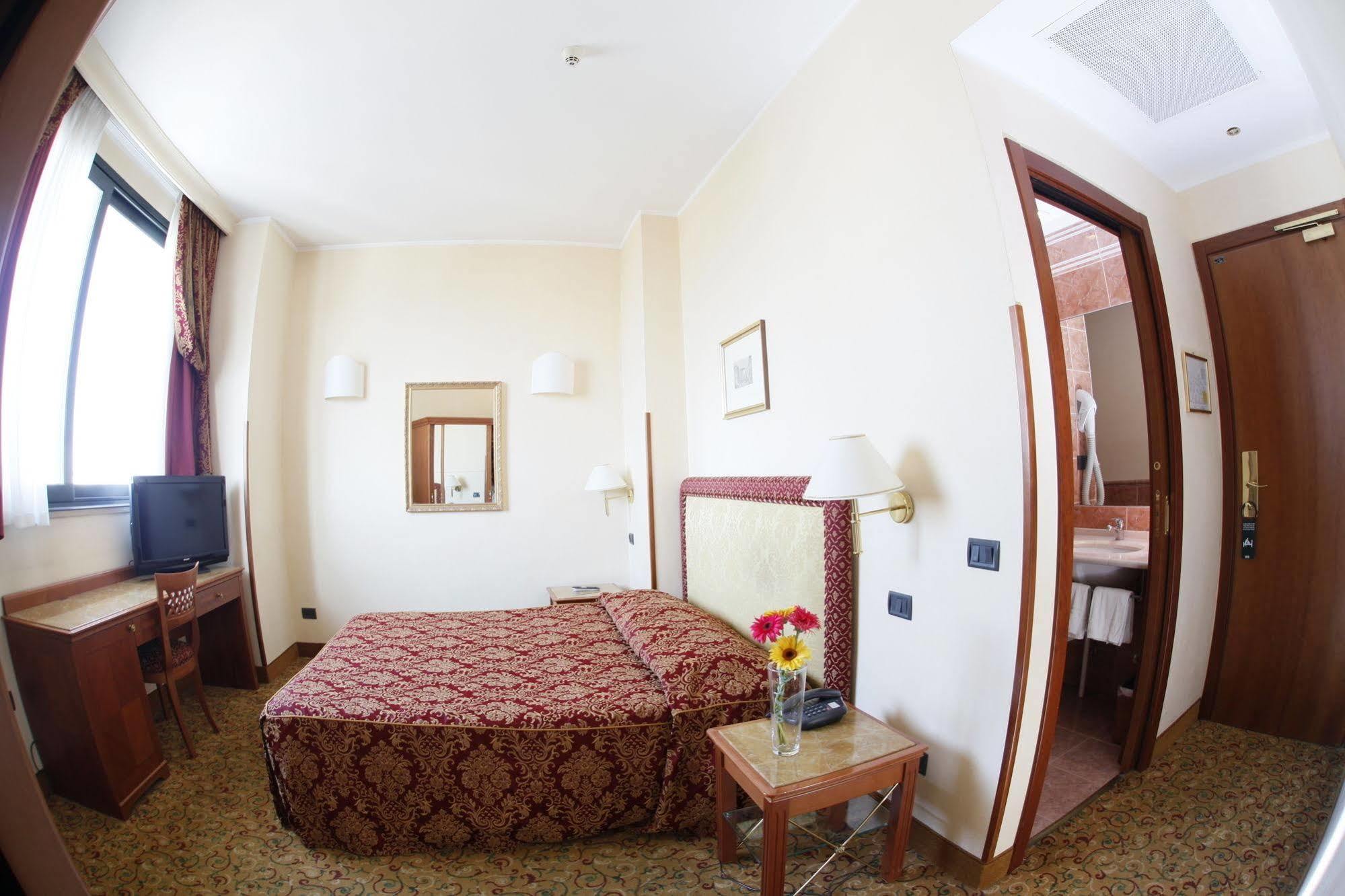 Hotel Colonna Brindisi Eksteriør billede