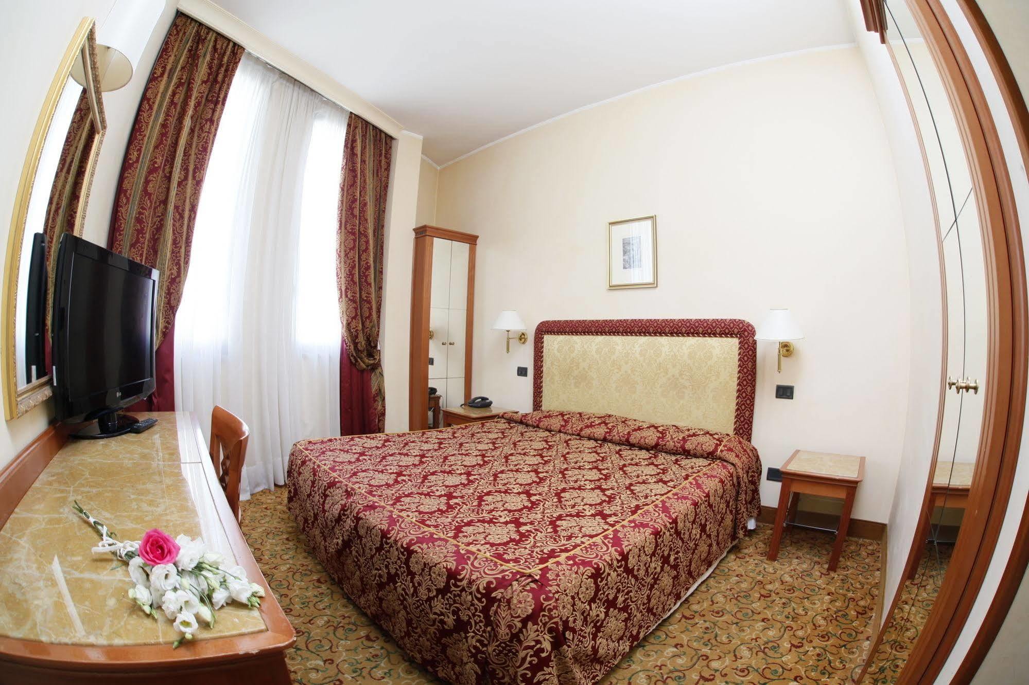 Hotel Colonna Brindisi Eksteriør billede
